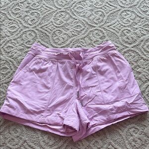 Lululemon Dance Studio High-Rise short 3.5”